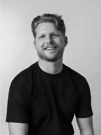 Alex_Knight_Headshot_alt_83f05051d7.jpg